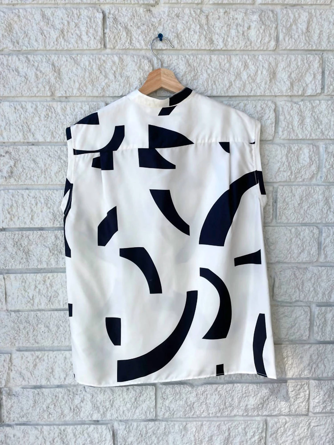 Best deal π 3.1 Phillip Lim π© women Abstract Tile Short Sleeve Blouse in White-Black Multi β€οΈ 4 Best deal π 3.1 Phillip Lim π© women Abstract Tile Short Sleeve Blouse in White-Black Multi β€οΈ - Image 2