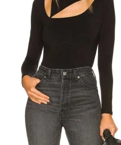 Cheapest 🧨 Krisa 👩 women Cutout Turtleneck Top in Black 🥰